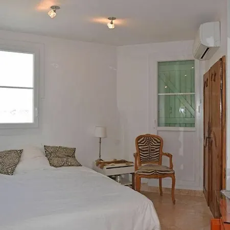 With 2 Bedrooms In Cannes, With Wonderful Sea View, Terrace